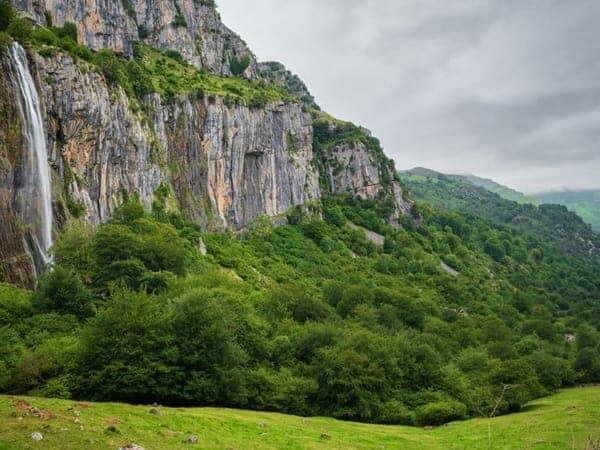 Cascada del río Asón